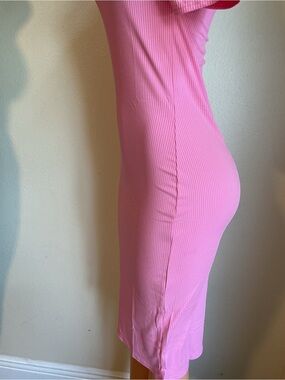 Slim Ribbed Pink Midi Dress